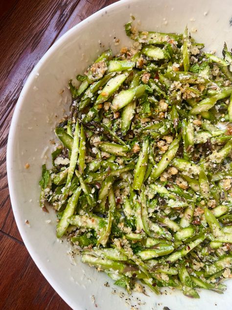 Side Dish For Easter, Shaved Asparagus Salad, Shaved Asparagus, Six Seasons, Asparagus Salad, Vegan Salad Recipes, How To Cook Asparagus, Dinner Inspiration, Vegan Salad