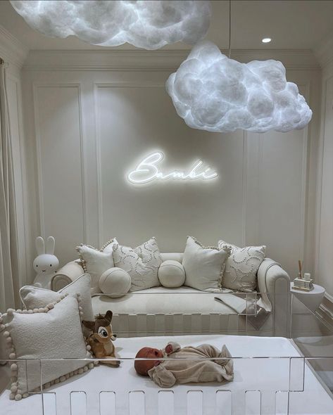 Glam Nursery Ideas, Baby Room Aesthetic, White Baby Room, Luxury Baby Nursery, Luxury Baby Room, Luxury Nursery, Baby Nursery Inspiration, Nursery Room Design, Baby Room Inspiration