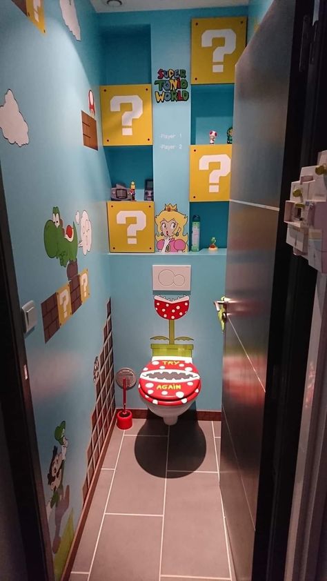 Super Mario Bathroom Ideas, Super Mario Game Room, Themed Bathroom Ideas Fun, Mario Bathroom Ideas, Mario Bathroom Decor, Basement Arcade Room Ideas, Boys Gamer Room Bedroom Ideas, Kids Toilet Design, Barcade Ideas