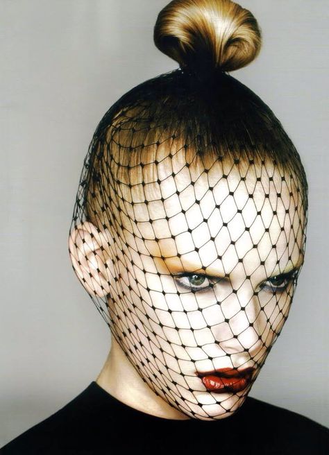 Girl with fishnet veil on face Mode Editorials, Avant Garde Makeup, Editorial Hair, Makeup Art, Beauty Inspiration, Beauty Make Up, Editorial Photography, Bun Hairstyles, Makeup Inspiration