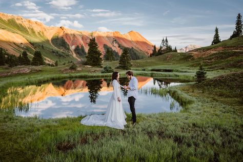 Ready to self solemnize in Colorado in 2022? - Read about what it means, how to solemnize your own marriage, and anything else you’ll need! San Juan Mountains Colorado, Telluride Elopement, Videographer Wedding, Elope In Colorado, Colorado Towns, Ouray Colorado, Best Places To Elope, Mountains Colorado, Hiking Elopement