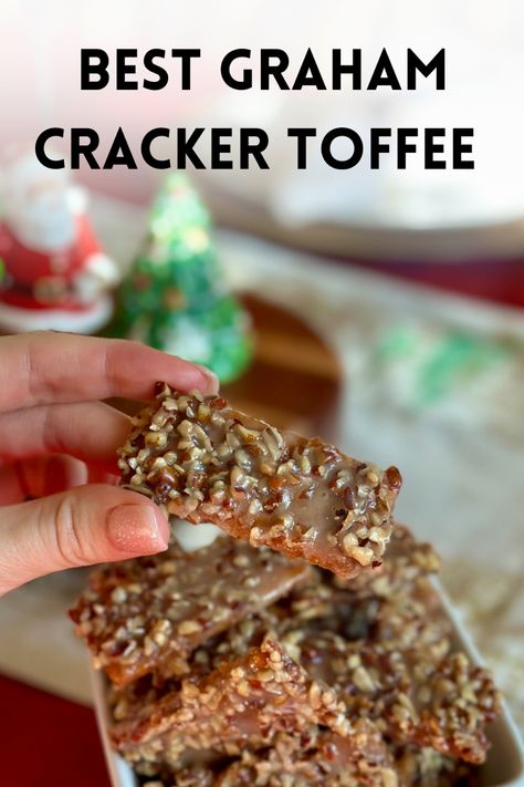 This is the Best Graham Cracker Toffee made with 5 ingredients in just 20 minutes. Similar to Christmas Crack, these bars have layers of caramel and nuts over honey grahams. The ideal make-ahead holiday treat that is also great to package as a gift. Icecream Ideas, Jazz Christmas, Sole Recipes, Graham Cracker Toffee, Dave Koz, Toffee Bark, Graham Cracker Recipes, 2023 Recipes, Cracker Toffee