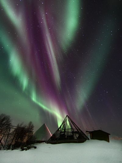 aurora over lavvu (photograph by thorbjÃ¸rn riise haagensen) Old Country Churches, Northern Lights (aurora Borealis), Aurora Borealis Northern Lights, Amazing Pics, The Aurora, Beautiful Sky, Oh The Places Youll Go, Aurora Borealis, Beautiful Photography