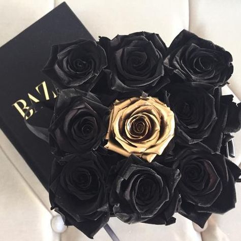 Black Mode, Black Rose Flower, Gold Roses, Rose Arrangements, Easter Season, Mini Roses, Luxury Flowers, Golden Rose, How To Preserve Flowers