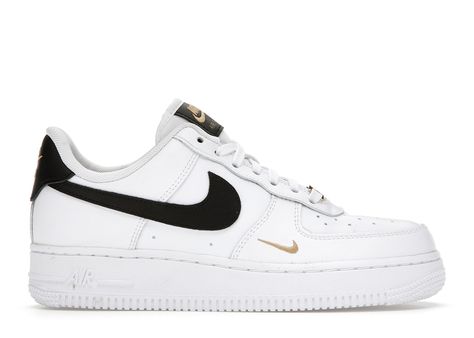 Nike Air Force White, Nike Trends, Zapatillas Nike Air Force, Nike Signs, Nike Air Force 1s, All Nike Shoes, Nike Gold, Fresh Shoes, Nike Air Force 1 07