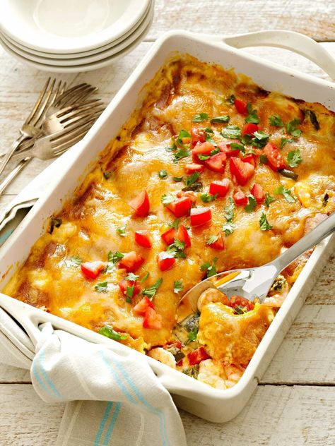 Puebla Shrimp Rellenos Casserole Party Casseroles, Ham And Egg Casserole, Shrimp Casserole, Mexican Casserole Recipe, Vegetable Casserole Recipes, Brunch Casserole, Mexican Casserole, Cheesy Casserole, Best Casseroles