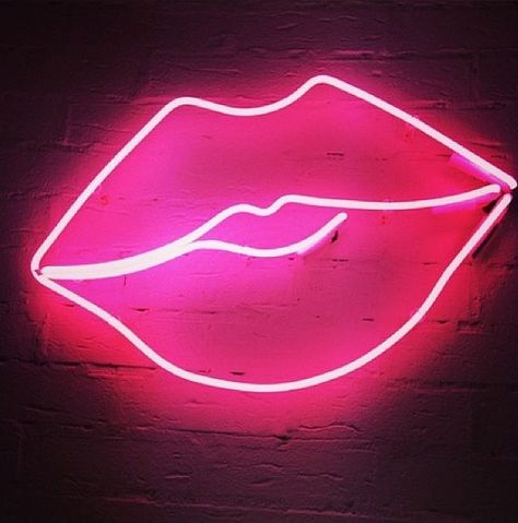 Pink neon lips, these are so popular in bars, restaurants or clubs. They can be customised to suit your venue and made in a huge range of colours. Fun Beauty Products, Neon Lips, Funky Lighting, Light Box Sign, Neon Quotes, All Of The Lights, Sign Maker, Lip Tattoos, Led Neon Signs