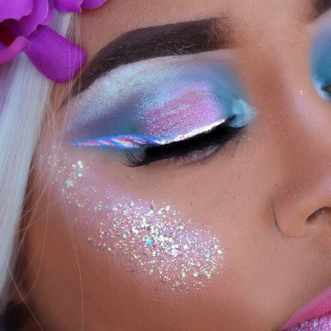 Kissing You, Maquillaje Kylie Jenner, Fantasy Make-up, Festival Makeup Glitter, Galaxy Makeup, Scene Makeup, Wonder Girls, Unicorn Makeup, Colorful Eye Makeup