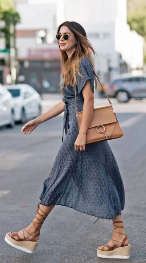 All You Need to Know About Montreal Fashion Trends in 2022 – Kraywoods Matching Top And Skirt, Fashion Minimal, Perfect Summer Outfit, Runway Trends, Indian Summer, Big Fashion, Vestido Casual, High Fashion Street Style, Fall 2016