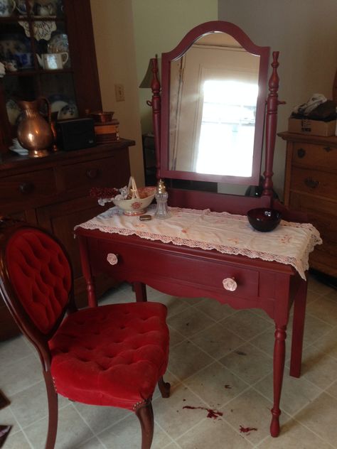 antique vanity and red velvet tufted chair Red Vanity, Velvet Tufted Chair, Retro Vanity, Antique Vanity, Tufted Chair, Organization Inspiration, Wood Vanity, 2024 Vision, Room Organization