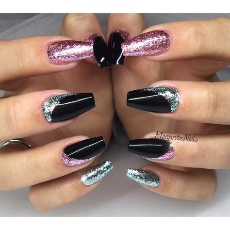 Black coffin nails glitter gel nail art Nail Art Purple Designs, Nail Art Purple, Purple Glitter Nails, Black Coffin Nails, Nails Yellow, Glitter Gel Nails, Nails Glitter, Black Nail Designs, Super Nails