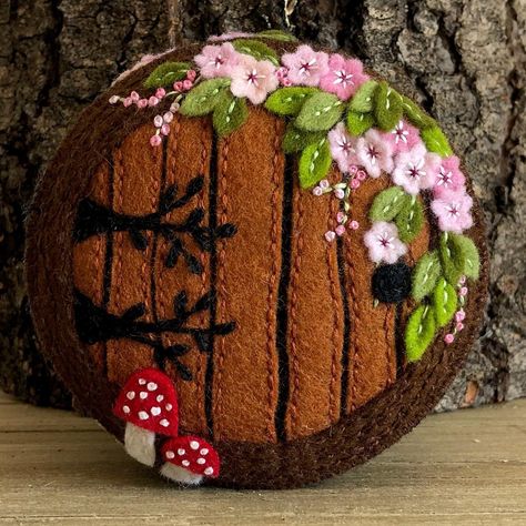 Crochet Woodland, Felted Wool Crafts, Wool Embroidery, Xmas Tree Ornament, Hobbit House, Felt Embroidery, House Ornaments, Craft Night, Wool Crafts