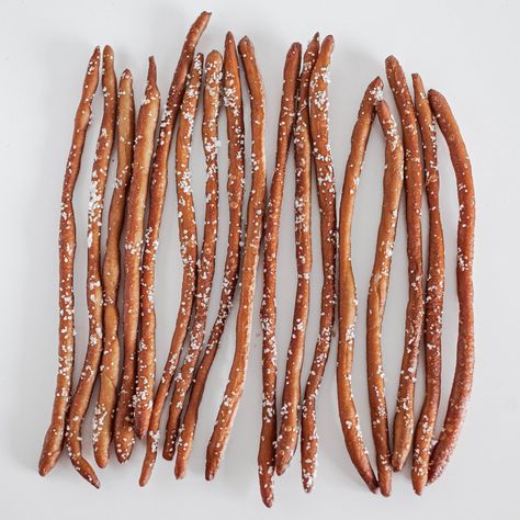 osiatynska / Hard Pretzels Hard Sourdough Hard Pretzel Recipe, Hard Pretzels Recipe, Pretzel Sticks Recipe, Sourdough Pretzel Recipe, Hard Pretzels, Sourdough Pretzel, Pretzel Recipe, Maillard Reaction, Pretzel Twists