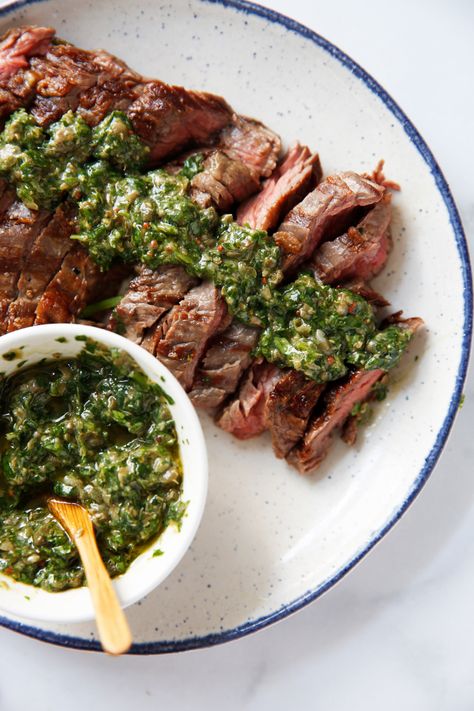 Skirt Steak with Italian Salsa Verde - Lexi's Clean Kitchen Kitchen Skirt, Italian Salsa, Steak Marinated, Skirt Steak Marinade, Skirt Steak Recipes, Grilled Skirt Steak, Lexi's Clean Kitchen, Salsa Verde Recipe, Verde Sauce