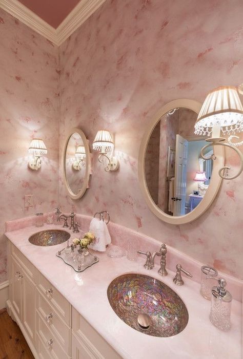 Bakery Bathroom, Rose Quartz Bathroom, Mexican Tile Bathroom, Vintage Interior Decor, Quartz Bathroom, Best Bathroom Designs, Art Deco Bathroom, Deco Rose, Lake Living