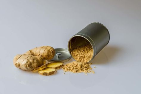 Spices To Spice Up Your Fat Burning - Spicy Secret to Fat Loss Growing Ginger, Candida Cleanse, Health Benefits Of Ginger, Ginger Powder, Ginger Benefits, Natural Antibiotics, Inflammatory Foods, Ginger Tea, Natural Health Remedies