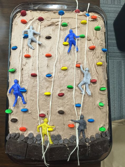 Rock climbing cake Climbing Party, Rock Climbing Birthday Cake, Rock Climbing Party Ideas, Bouldering Cake Ideas, Rock Climbing Cake Ideas, Rock Climbing Cupcakes, Rock Climbing Party Food, Rock Climbing Themed Birthday Party, Rock Climbing Birthday Party