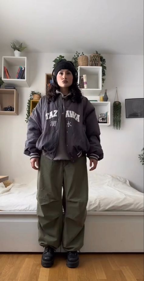 Girls Baggy Outfits, Oversized Hoodie Outfit, Baggy Outfit Ideas, Simple Style Outfits, Outfit Oversize, Outfit Mujer, Oversized Outfit, Hype Clothing, Earthy Outfits