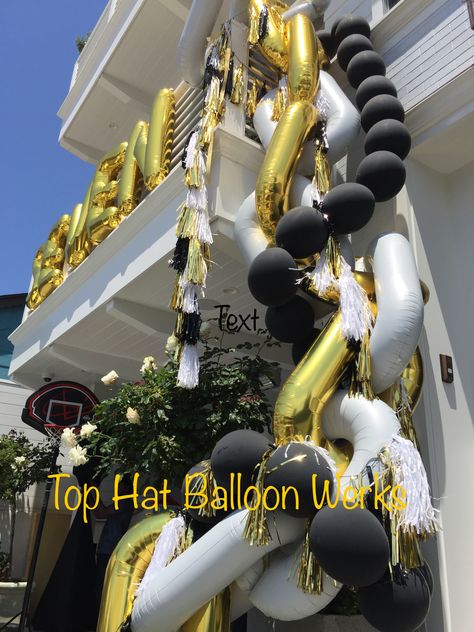 Chain Link Balloon Garland, Chain Balloon Garland, Link O Loons Balloons, Link O Loons, Link Balloons Decoration, Boutique Display Ideas Retail Stores, Chain Balloons, Link Balloons, Boys First Birthday Party Ideas