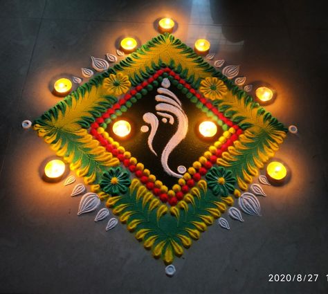 God Rangoli Design, Ganapati Rangoli, Ganapati Bappa Morya, Diwali Rangoli Designs, Rangoli Designs For Competition, Ganapati Bappa, Easy Rangoli Designs Videos, Very Easy Rangoli Designs, Rangoli Designs Photos