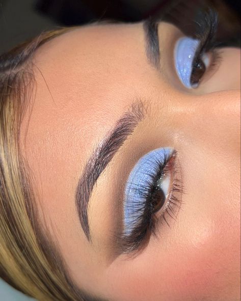 Eyeshadow For A Blue Dress, Prom Eye Looks For Blue Dress, Makeup Looks That Make Brown Eyes Pop, Dusty Blue Eyeshadow Looks, Sky Blue Eyeshadow Looks, Light Blue And Brown Eyeshadow, Blue Eye Makeup Brown Skin, Pastel Blue Eyeshadow Looks, Elegant Blue Eyeshadow Looks