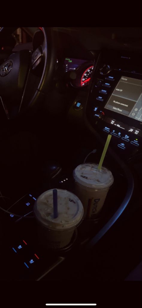 Mcdonald's Aesthetic, Late Night Aesthetic, Pretty Alcoholic Drinks, Dutch Bros, Fake Pictures, Night Driving, Random Pics, Night Aesthetic, Insta Photo Ideas