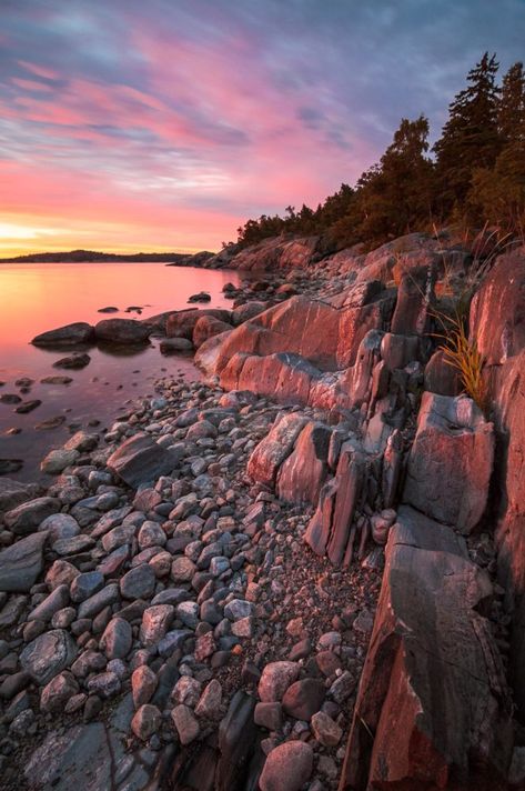 Best sea landscapes near Helsinki. #helsinki #finland #landscape #photography #nature #seascape Finland Landscape, Ocean Shores, Home Decor Garden, Helsinki Finland, Landscape Photography Nature, Shore Excursions, Ocean Painting, Pinterest Blog, Fashion Hair