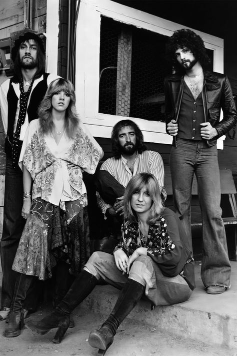 Stevie Nicks Fleetwood Mac Poster, Black and White, Stevie Nicks Print, Vintage Music Poster, Retro Wall Art, Printable, Digital Download Classic Rock Aesthetic, Stevie Nicks Lindsey Buckingham, John Mcvie, 24x36 Poster, Poster Images, Lindsey Buckingham, Stevie Nicks Fleetwood Mac, 70s Music, Chris Cornell