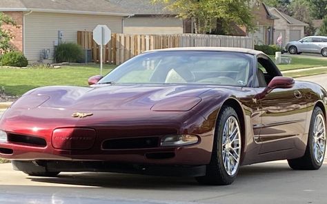 Do you know what a "cream puff" is? If not, this 2003 50th Anniversary Corvette Convertible is a four wheeled definition of the term. #50ThAnniversary, #C5Corvette, #Convertible, #Corvette 2003 Corvette, 1978 Corvette, Expensive Sports Cars, Next Door Neighbor, Corvette Convertible, Cream Puff, Chrome Wheels, Indy 500, Head Up Display