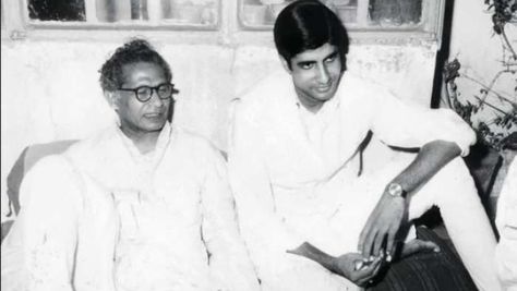 On the occasion of the 114th birth anniversary of the late father Harivansh Rai Bachchan his son, Amitabh Bachchan shared a rare unseen picture from his wedding. Harivansh Rai Bachchan was one of the most celebrated writers and poets. Amitabh Bachchan is always seen talking very highly of his later father and the legendary actor poured out his heart in a touching post. Big B took to his social media account and shared a picture of his sweet moment with his father during his wedding with Jaya Bac Harivansh Rai Bachchan, Bengali Cinema, Soumitra Chatterjee, Film Writer, Fictional Heroes, Female Detective, The Distance Between Us, Values Education, Detective Fiction