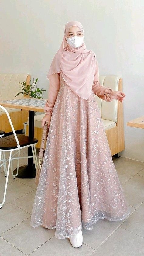 Muslimah Dress Design, Muslimah Dress Wedding, Dress Brokat Hijab, Dress Kondangan Hijab, Dress Brokat Modern, Dress Muslim Modern, Fesyen Islam, Islamic Fashion Dresses, Model Gamis