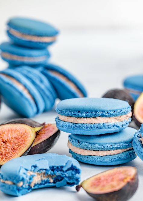 Honey Roasted Fig Macarons Almond Macarons, Smooth Buttercream, Macaron Template, Popular Desserts Recipes, Roasted Figs, Swiss Buttercream, Trifle Pudding, Macaron Cookies, Trifle Desserts