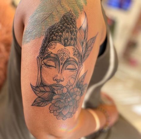 Buddah Sleeve Tattoo, Buddha Tattoo Sleeve, Cuff Tattoo, Wrist Tattoo Designs, Buddhist Tattoo, Buddha Tattoo Design, Henna Inspired Tattoos, Ear Tattoo Ideas, Buddha Tattoos