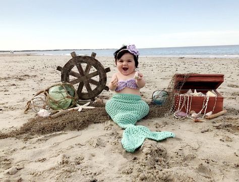 #mermaid #merbabe #halfbirthday #photoshoot #babypictures #photos #mermaidtail #babymermaid #beachbaby #beach #baby #6months #pics Little Mermaid Photoshoot Ideas, Toddler Mermaid Photoshoot, Mermaid Birthday Photoshoot, Mermaid Baby Photoshoot, Mermaid Photoshoot Kids, Beach Baby Photoshoot, Mermaid Photoshoot Ideas, Little Mermaid Photoshoot, Baby Beach Pictures