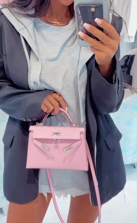 Sac Hermes Kelly, Mini Kelly, Mini Outfit, Kylie Jenner Look, Vintage Kelly, Hermes Kelly Bag, Luxury Bags Collection, Kelly Bag, Fancy Bags