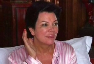 Keeping Up With the Kardashians Season 7 Episode 7: Kris Jenner Plastic Surgery, Kardashian Memes, Celebrities Before And After, The Kardashians, Keeping Up With The Kardashians, Stay Young, Kris Jenner, New Trailers, Without Makeup