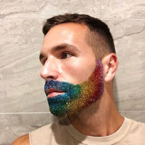 Glitter Beard @donovan.farrens  #NYCpride #gayboy #pride #NYC #glitter #glitterbeard #rainbow Male Pride Makeup, Glitter Beard, Pride Ideas, Gay Costume, Glitter Eyebrows, Pride 2024, Glitter Beards, Festival Face Paint, Fair Day