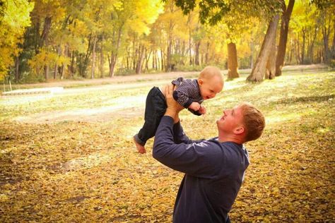 Goddess Photography, Son And Father, Head Pose, Photography Family, Boy Baby, Family Photography, The Fall, Family Photos