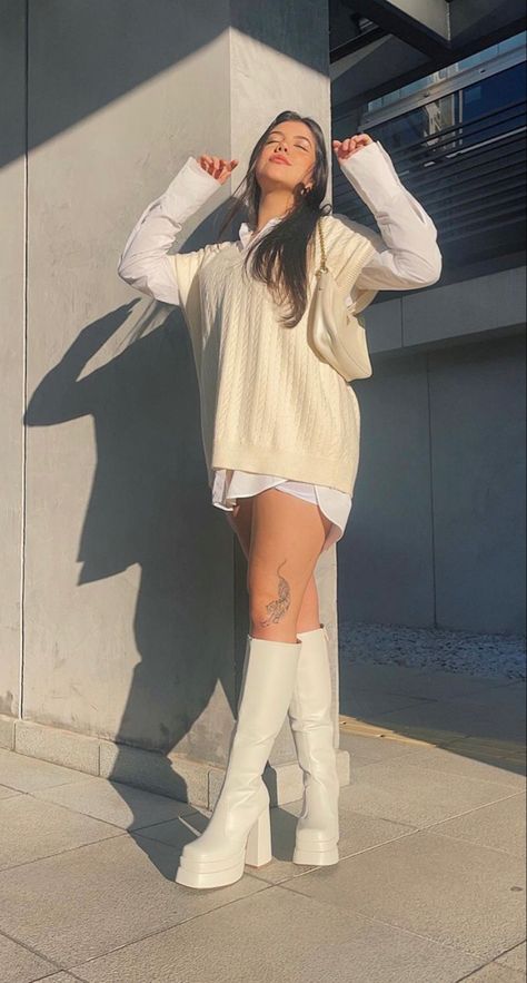 White Chunky Boots Outfit, Chunky Boots Outfit, White Thigh High Boots, White Boots Outfit, Fashion Outfits Dresses, Best Winter Outfits, Outfit Korean, Europe Outfits, Outfits Dresses