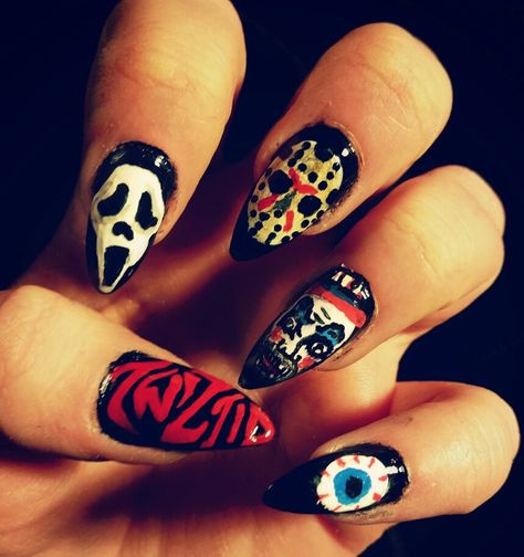 Horror Nails, Creepy Cute, Hocus Pocus, Cute Nails, Class Ring, Fashion Shoes, Nail Designs, Nail Art, Internet