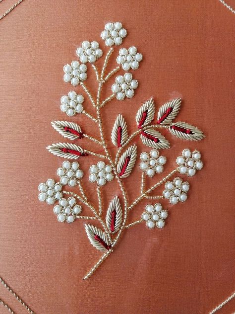 Embroidery/Bordados | Hand embroidery created by me Pola Manik, Simple Hand Embroidery Patterns, Hand Beaded Embroidery, Simple Embroidery Designs, Diy Embroidery Designs, Bead Embroidery Tutorial, Hand Embroidery Patterns Flowers, Hand Embroidery Videos, Hand Embroidery Tutorial