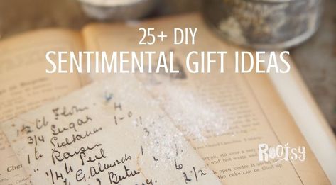 Sentimental Gifts Diy, Handwritten Gifts Ideas, Diy Sentimental Gifts, Family Recipe Cards, Recipe Tea Towel, Handwritten Gifts, Handwriting Gifts, Sweet Drawings, Tea Towel Gift