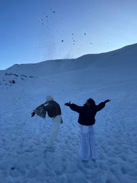 Snowfight Aesthetic, Snow Asthetics Photos, Playing In Snow Aesthetic, Playing In The Snow Aesthetic, Christmas Asthetics Photos, Winter Asthetics Photos, Winter Aesthetic Blue, January Aesthetic Month, Blue Aesthetic Winter