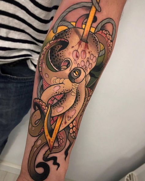 Roger Mares's neo traditional tattoo Neo Trad Octopus, Draw An Octopus, Gentleman Tattoo, Tattoo Octopus, Kraken Tattoo, Squid Tattoo, Octopus Drawing, Octopus Tattoo Design, Irish Tattoos