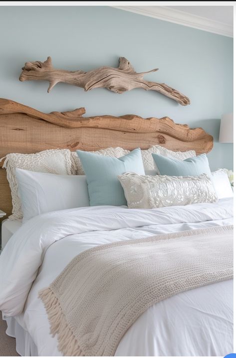 Bedroom Light Blue, Coastal Apartment Decor, Driftwood Headboard, Woman Bedroom Ideas, Grown Woman Bedroom Ideas, Light Blue Bedroom, Sea Glass Decor, Beachy Room, Iron Bed Frame