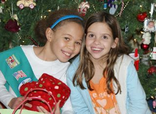 Christmas Girl Scout Activities, Girl Scout Holiday Party, Girl Scout Christmas Party, Daisy Girl Scout Christmas Activities, Cookie Season Girl Scout, Girl Scout Cookie Rally, Daisy To Brownie Bridging Certificate, Christmas Cookie Party, Girl Scout Juniors