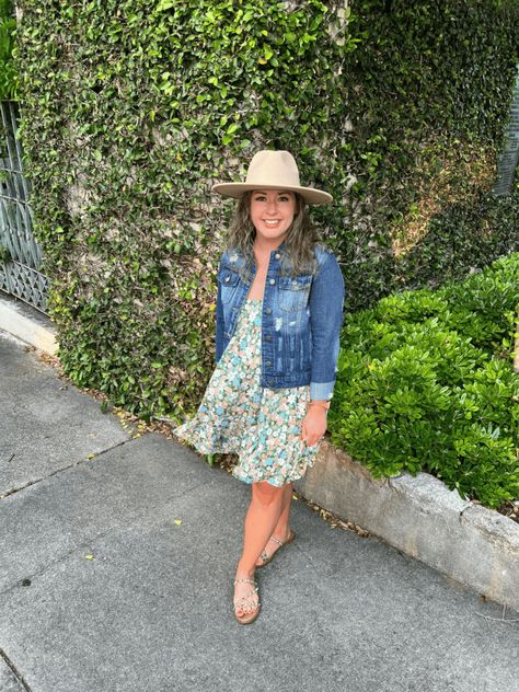 What to Wear in Charleston, SC - Mornings on Macedonia Fall Vacation Outfits, Charleston Fashion, Charleston Dress, Charleston Vacation, Fall Attire, Fashion Guide, Special Occasion Outfits, Weekend Trip, Charleston South Carolina