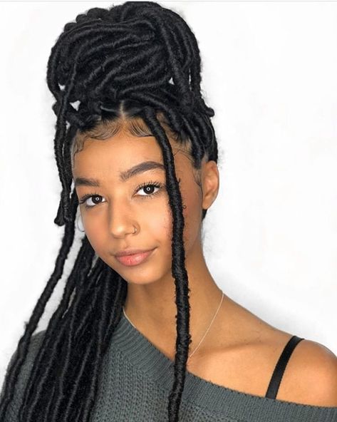 Faux Locs Goddess, Meagan Good, Crochet Box Braids, Faux Locs Hairstyles, Box Braids Hairstyles For Black Women, Chic Hairstyles, African Braids Hairstyles, Braided Hairstyles For Black Women, Trending Hairstyles