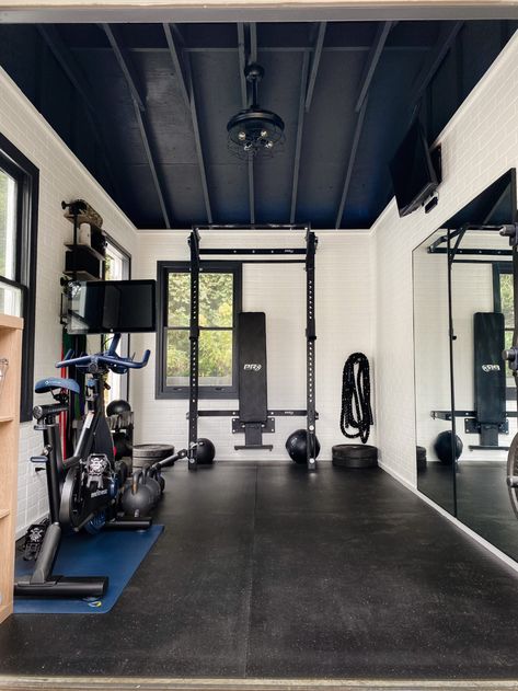 Home Gym Shed, Gym Shed, Small Home Gym Ideas, Backyard Gym, Home Gym Ideas, Small Home Gym, Home Gym Flooring, Workout Room Home, Home Gym Garage