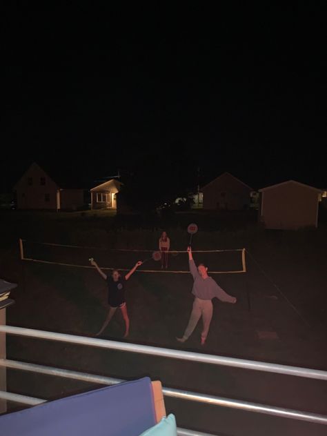 Badminton Vibe, Badminton With Friends, Badminton Date, Sleepover Vibes, Badminton Aesthetic, Camping Sleepover, Aesthetic Sports, Badminton Net, Summer Vision